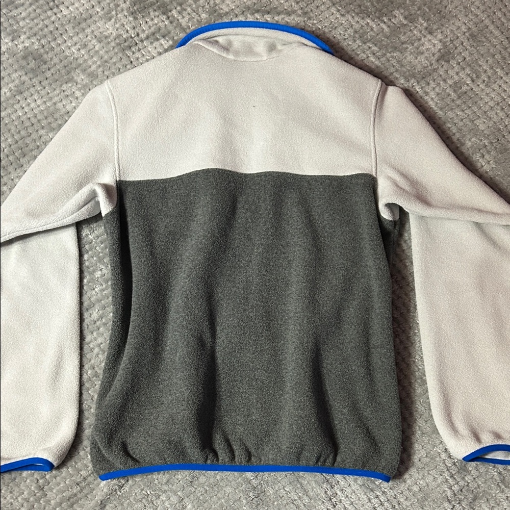 Patagonia Two-Tone Fleece Jacket with Blue Accents - Picture 6 of 6